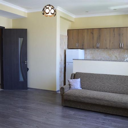 Apartment Near Park 36 巴统 外观 照片