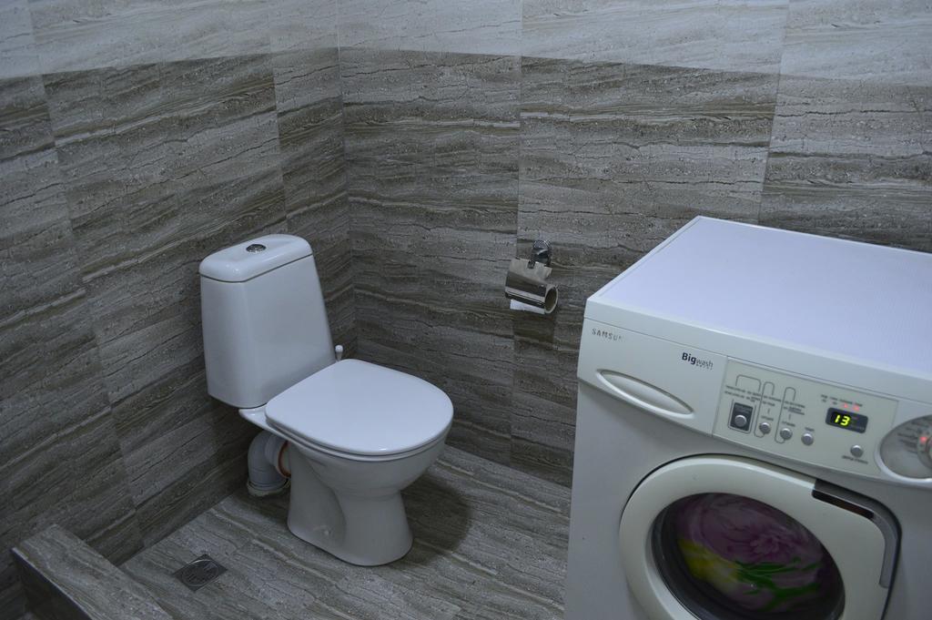 Apartment Near Park 36 巴统 外观 照片