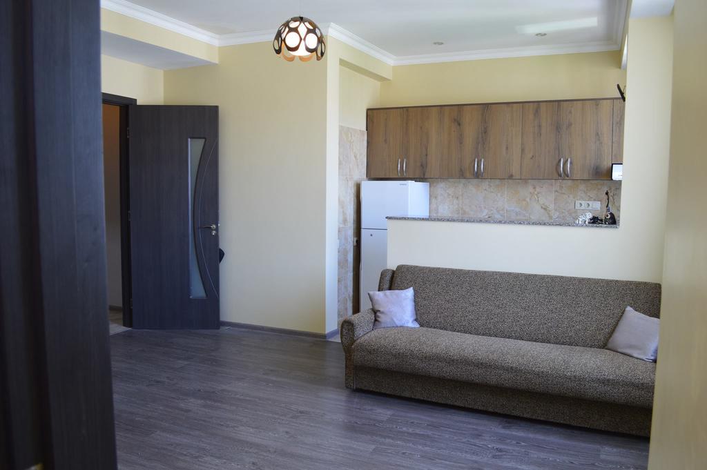 Apartment Near Park 36 巴统 外观 照片